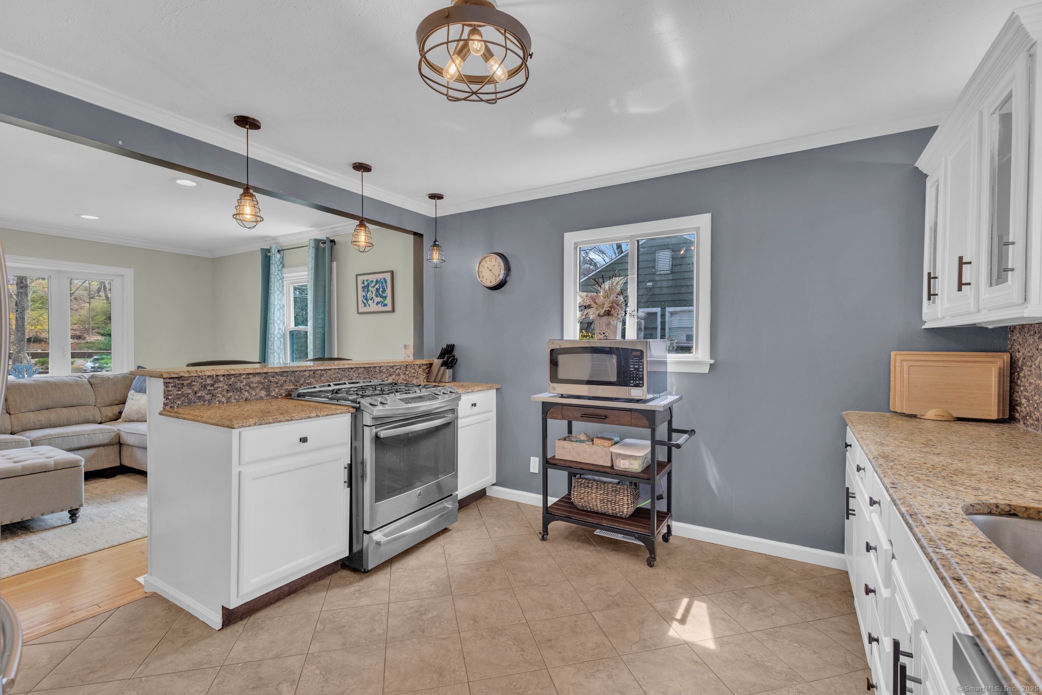 654 Bradley Street, East Haven, Connecticut image 6