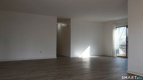 Tiny photo for 23 Derbyshire #23, Derby, CT 06418 (MLS # 24163188)