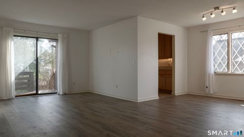 Tiny photo for 23 Derbyshire #23, Derby, CT 06418 (MLS # 24163188)