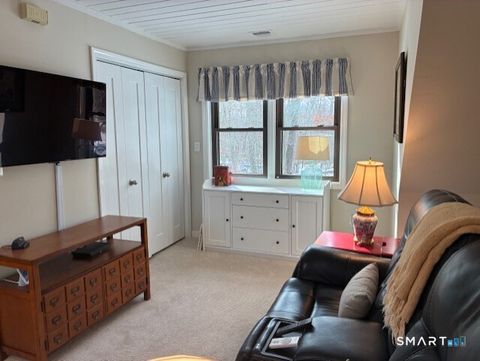 Tiny photo for 11 Copper Ridge Circle #11, Guilford, CT 06437 (MLS # 24149805)