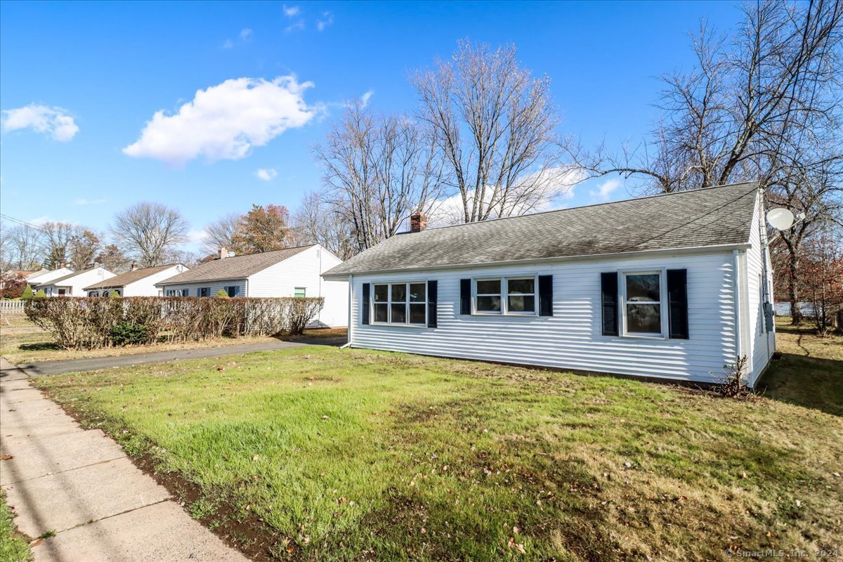 18 Greenbrier Road