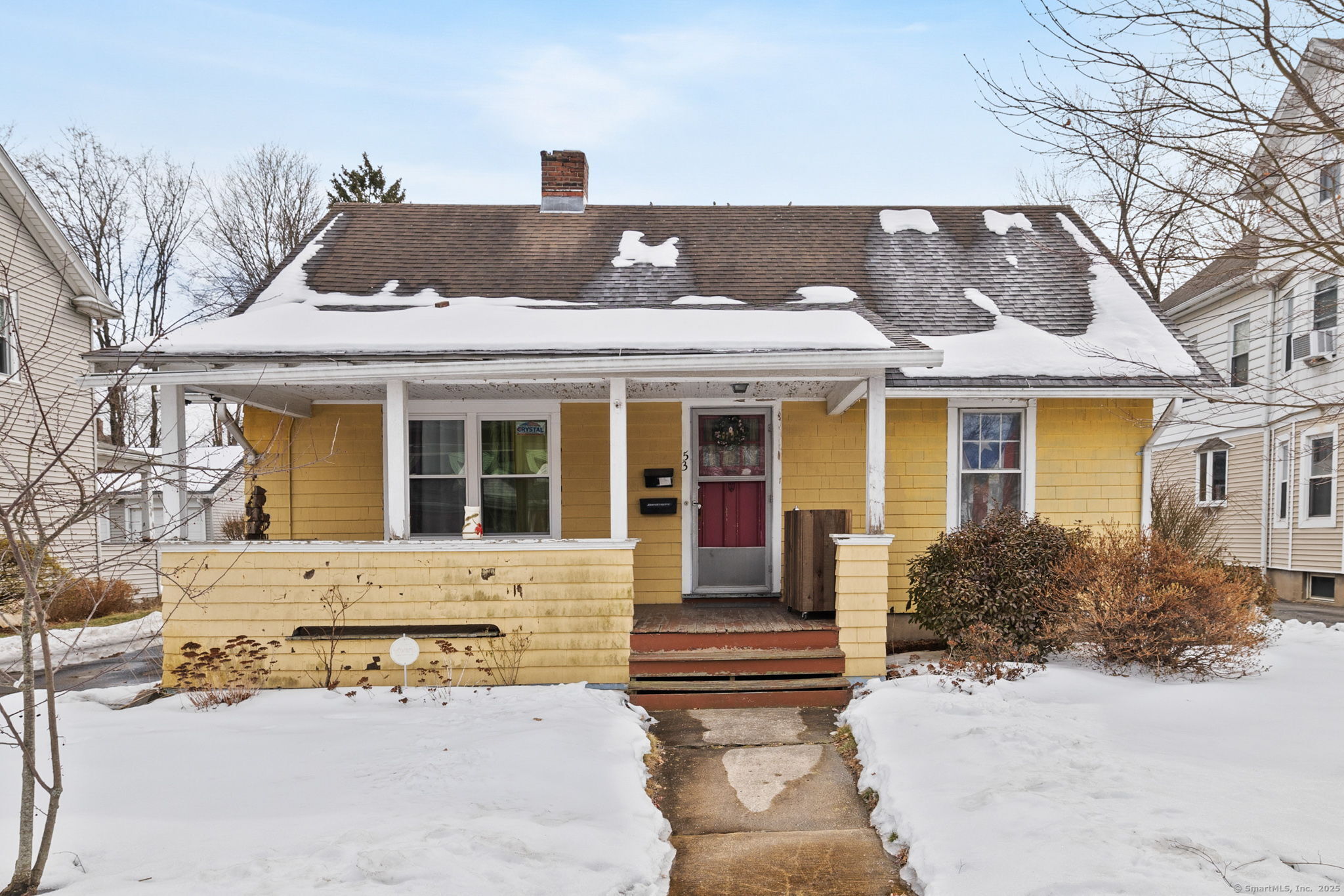 Prospect Street, East Hartford, Connecticut - 4 Bedrooms  
2 Bathrooms  
7 Rooms - 