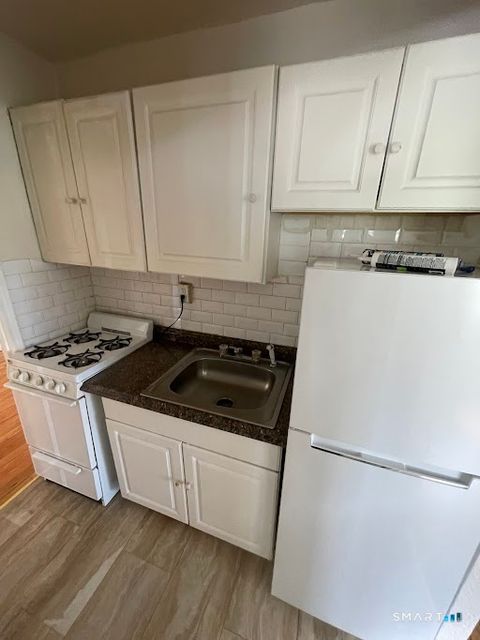 Tiny photo for 305 Parrott Avenue #1A, Bridgeport, CT 06606 (MLS # 24153666)