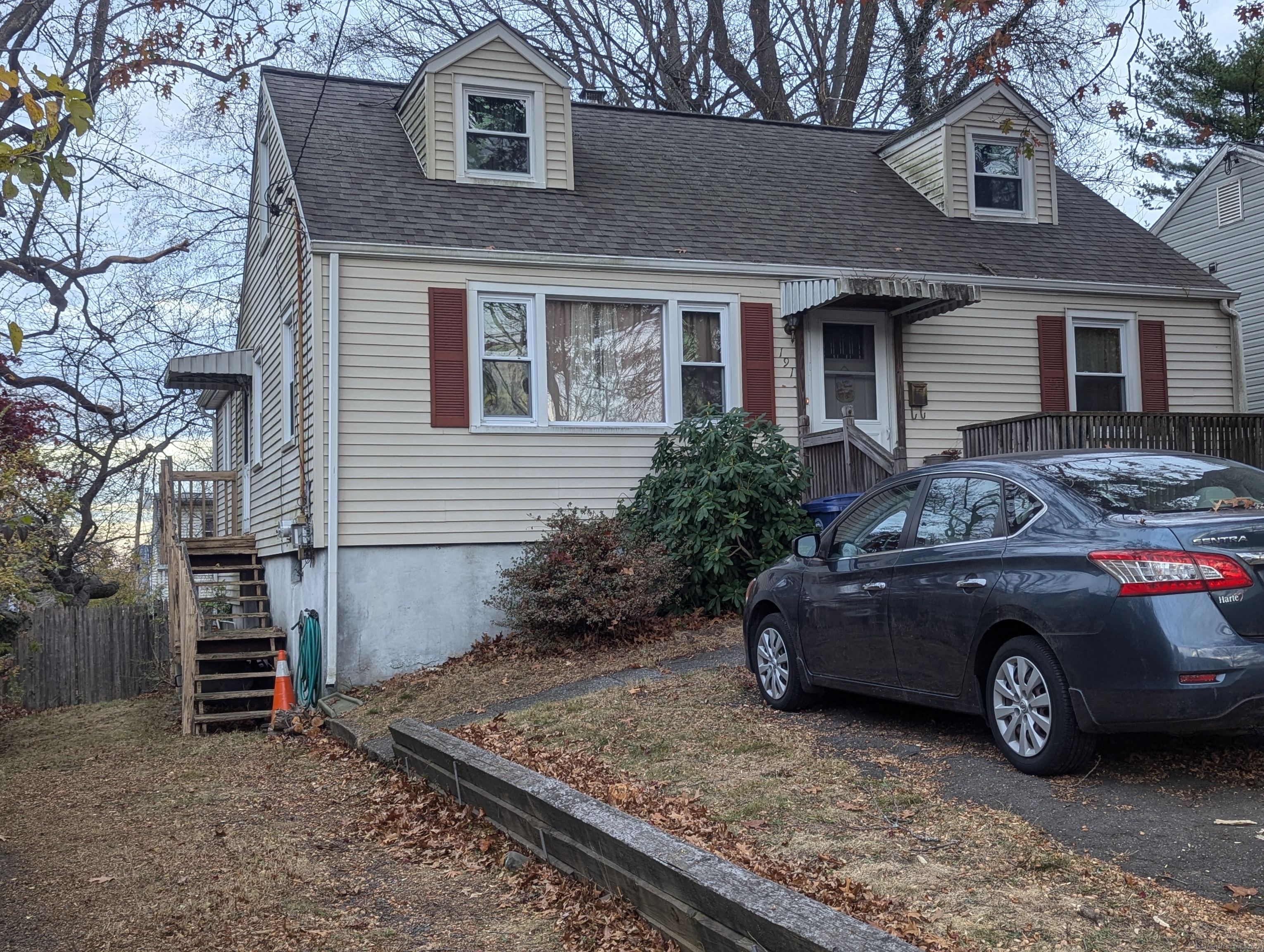 Property for Sale at 191 Laurel Street, West Haven, Connecticut - Bedrooms: 4 
Bathrooms: 1 
Rooms: 7  - $299,900