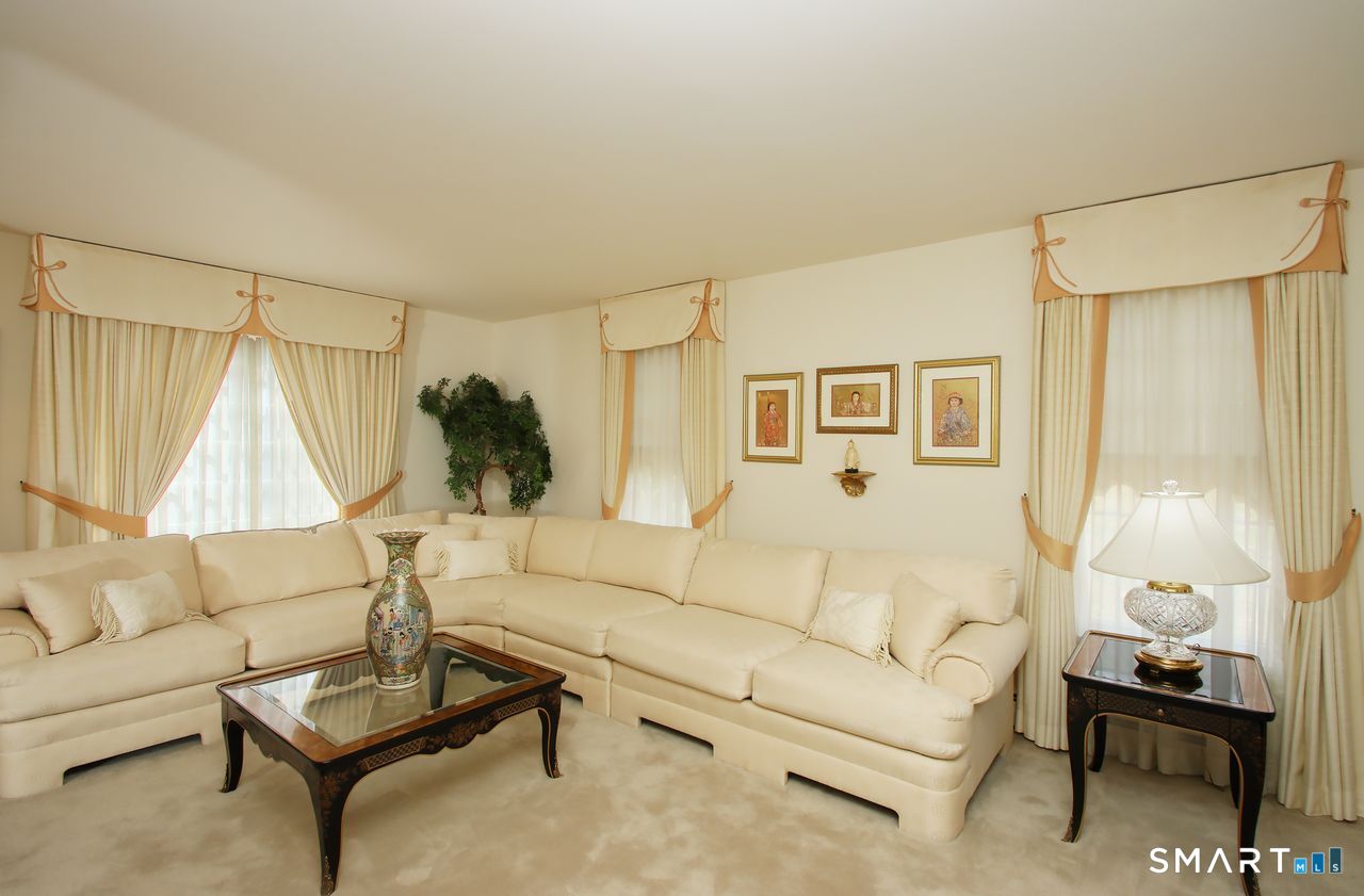 370 Opening Hill Road