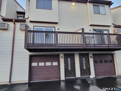 Photo of 8 Scuppo Road #APT 3, Danbury, CT 06811 (MLS # 24156737)