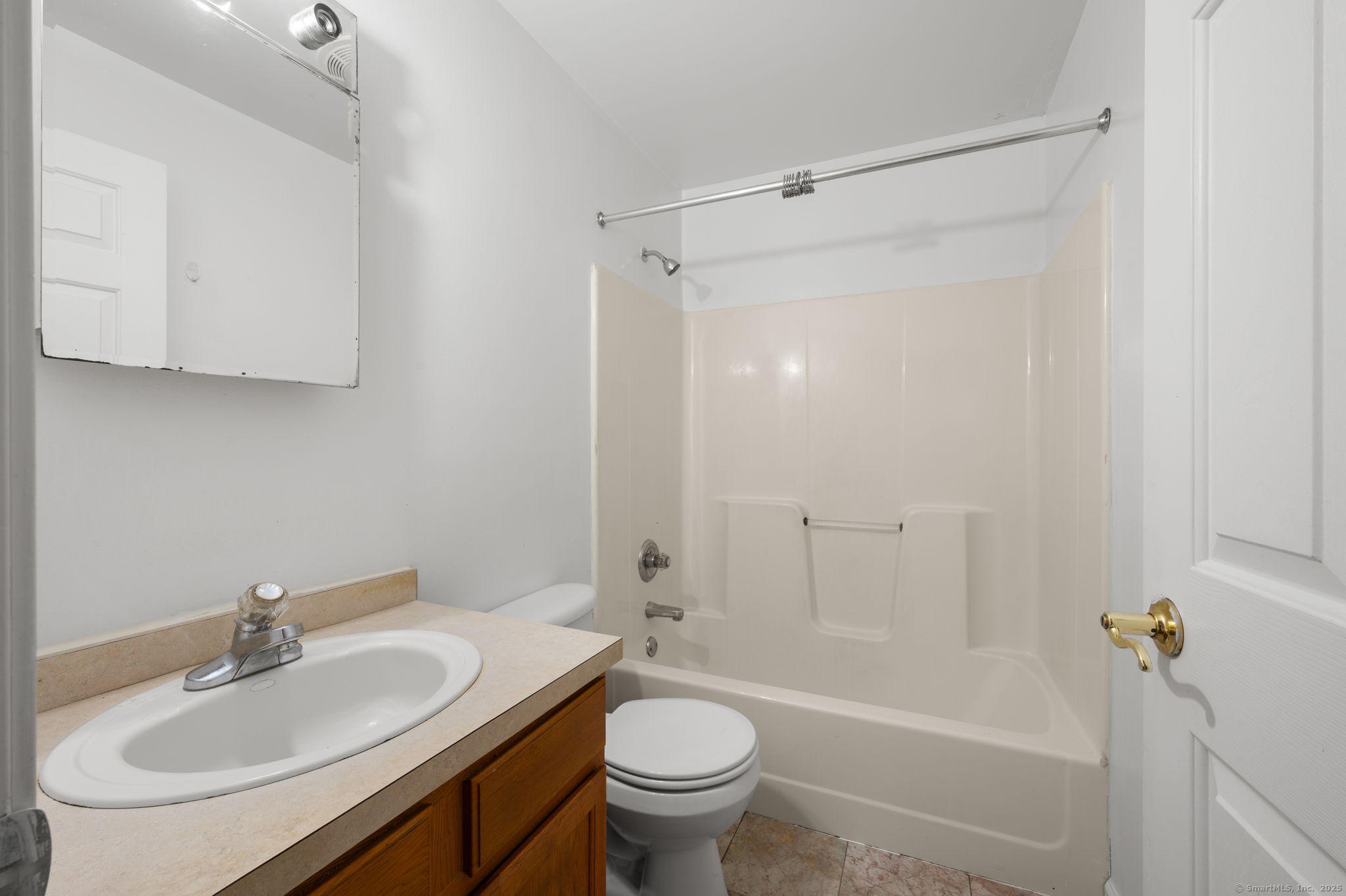 24 Fort Shantok Road, Montville, Connecticut image 8