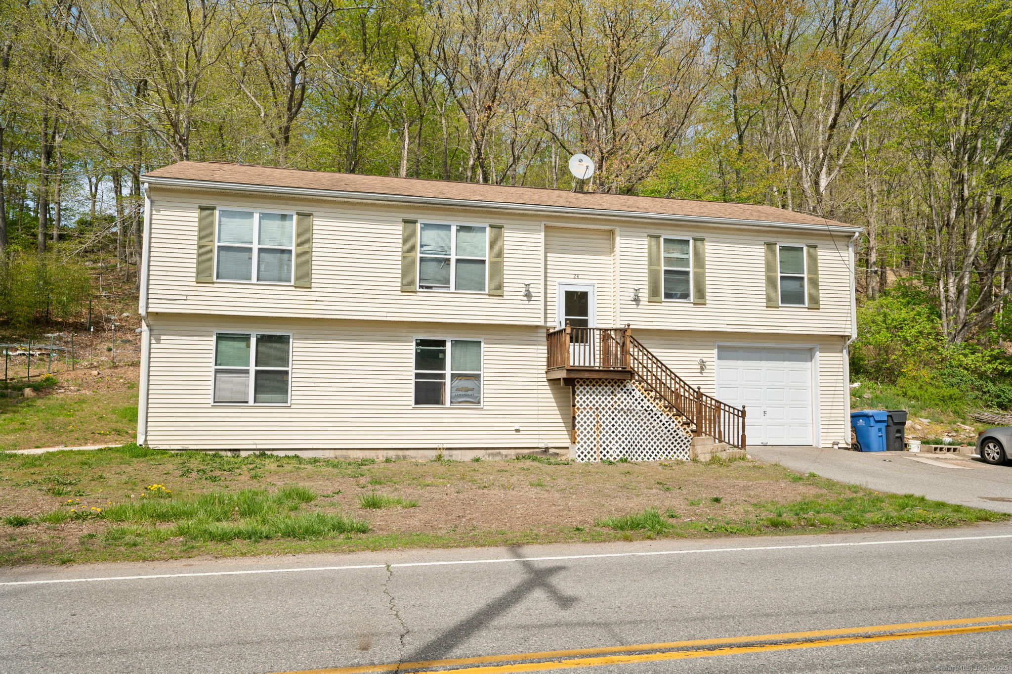 24 Fort Shantok Road, Montville, Connecticut image 2