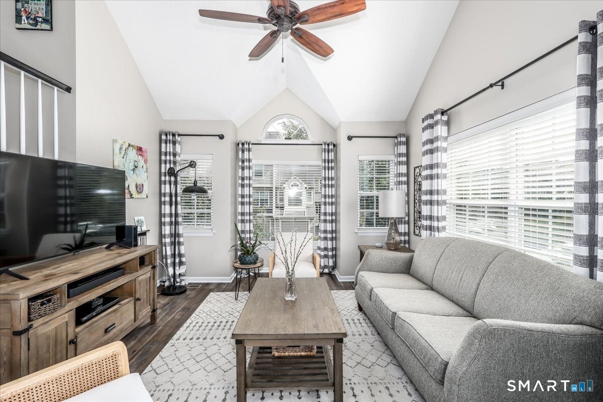 212 Algonquin Trail 212