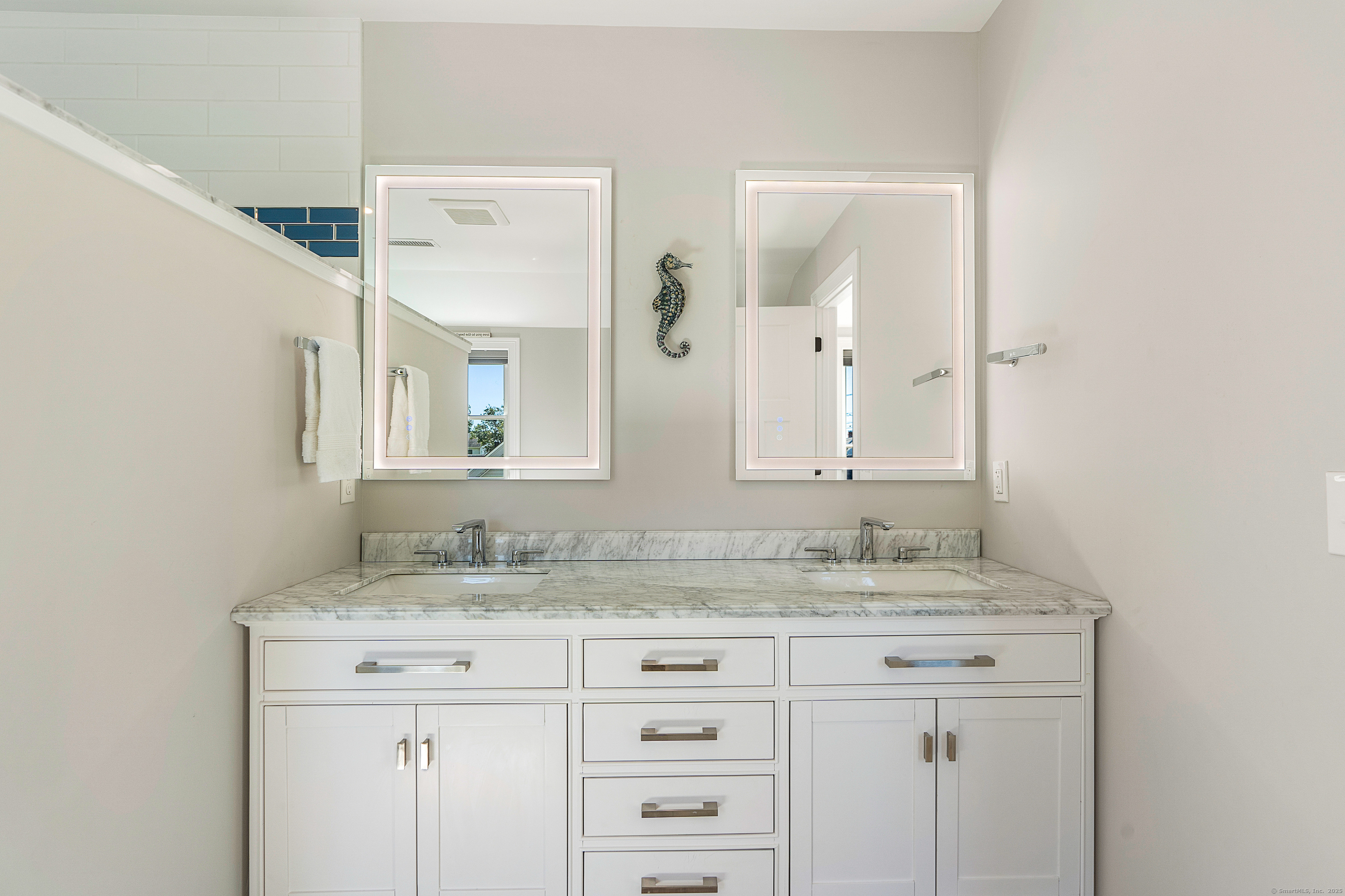 Old Saybrook, Connecticut 06475, United States, 3 Bedrooms Bedrooms, ,3 BathroomsBathrooms,Residential,Pending,215096