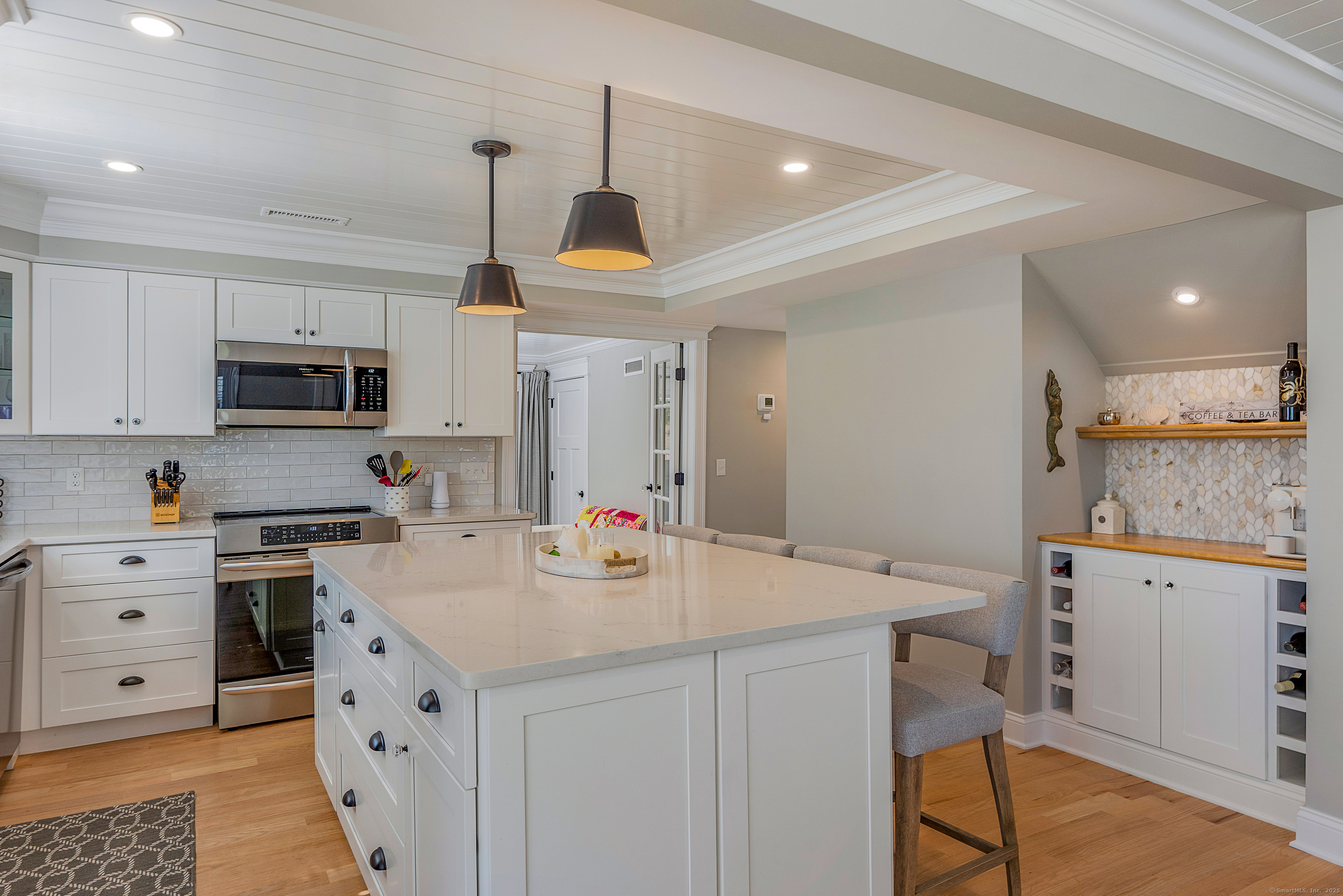 Old Saybrook, Connecticut 06475, United States, 3 Bedrooms Bedrooms, ,3 BathroomsBathrooms,Residential,Pending,215096