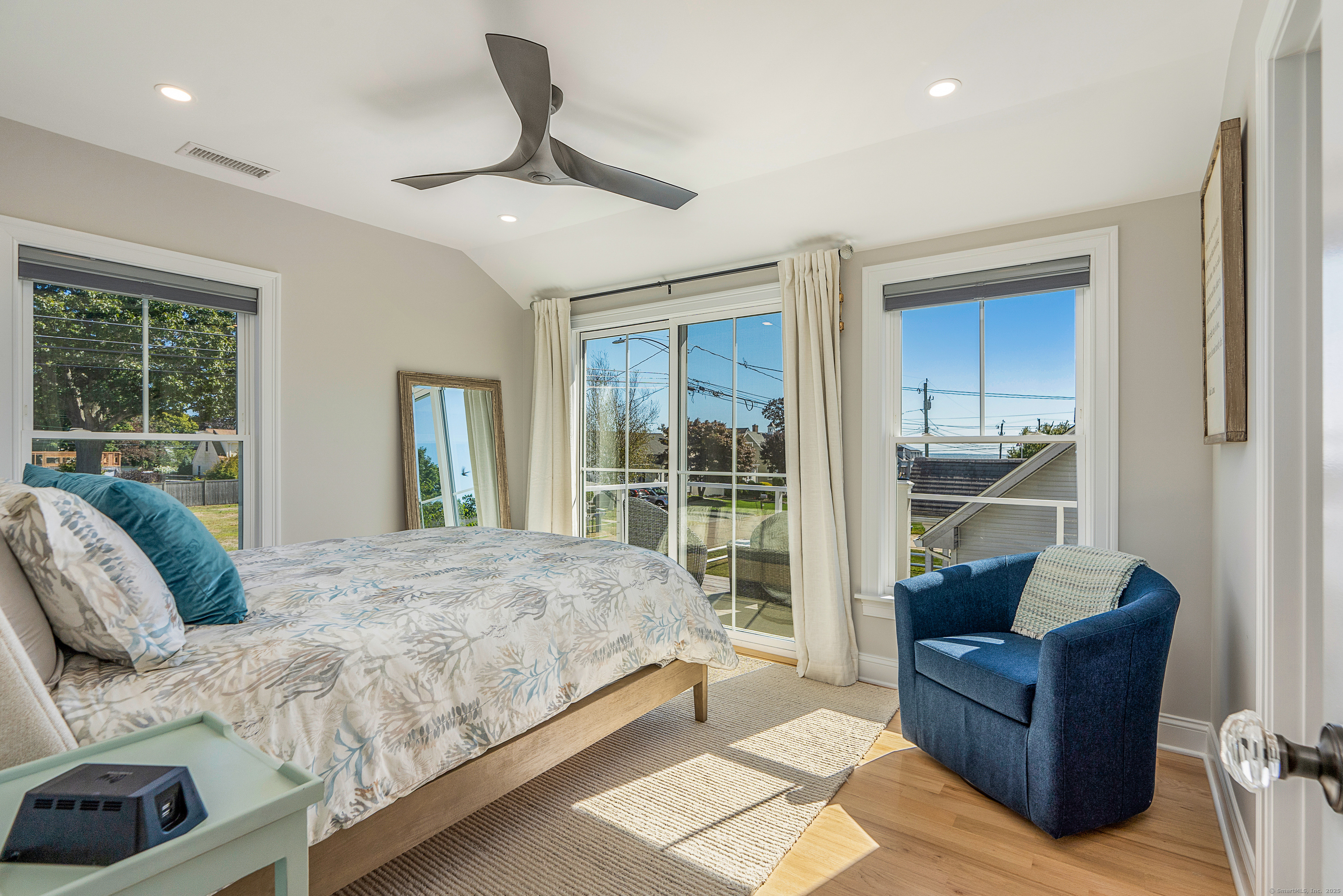 Old Saybrook, Connecticut 06475, United States, 3 Bedrooms Bedrooms, ,3 BathroomsBathrooms,Residential,Pending,215096