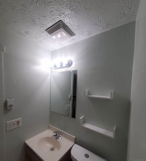 Tiny photo for 949 Pleasant Valley Condo Road #5-9, South Windsor, CT 06074 (MLS # 24144826)