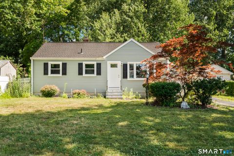 Homes For Sale - 14 Hillsdale Avenue<br/> Hartford County, Wethersfield, CT 06109