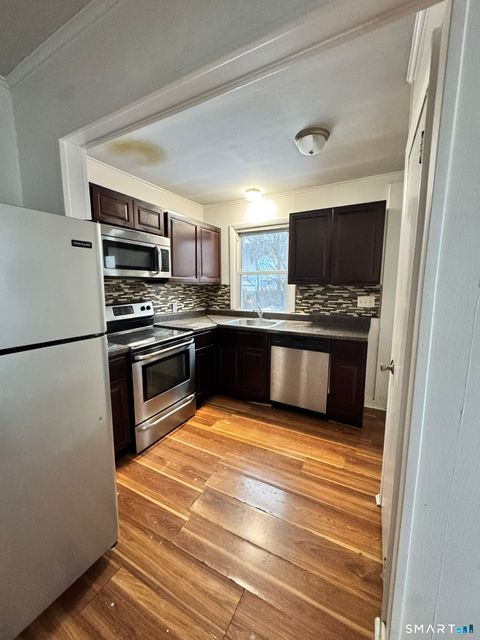 Tiny photo for 20 Ashland Place, New Haven, CT 06513 (MLS # 24146265)