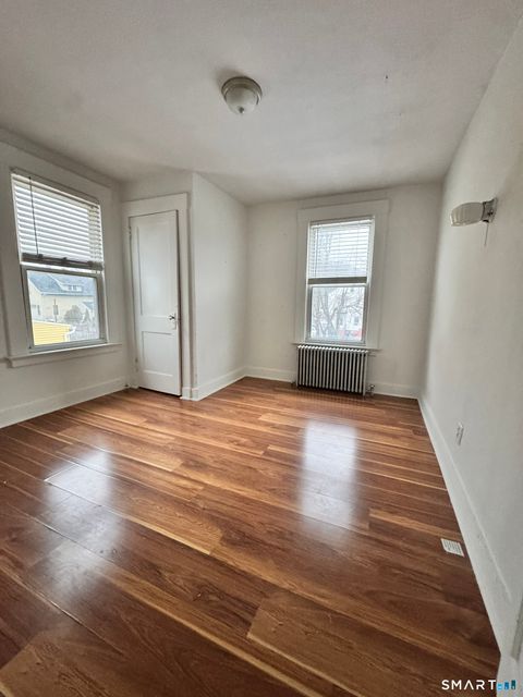 Tiny photo for 20 Ashland Place, New Haven, CT 06513 (MLS # 24146265)