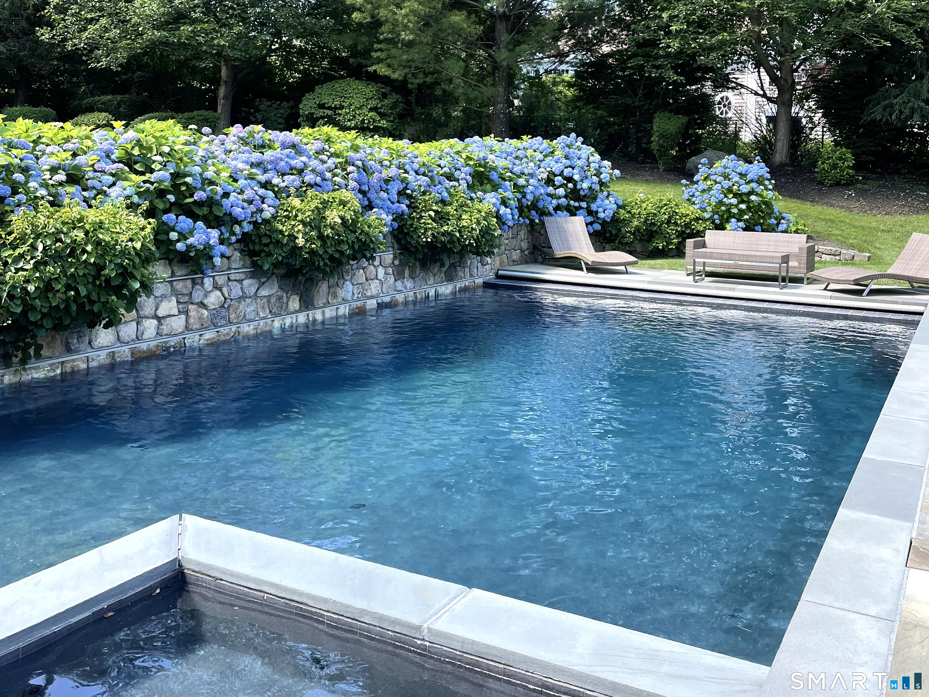 1 Greystone Farm Lane