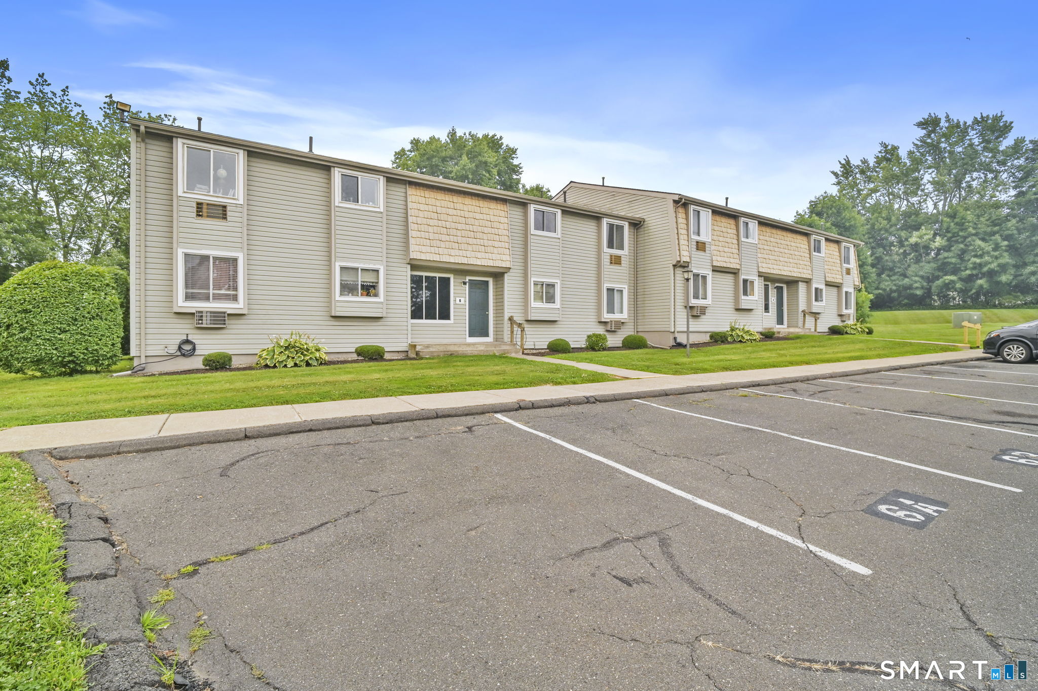 6 Carillon Drive D