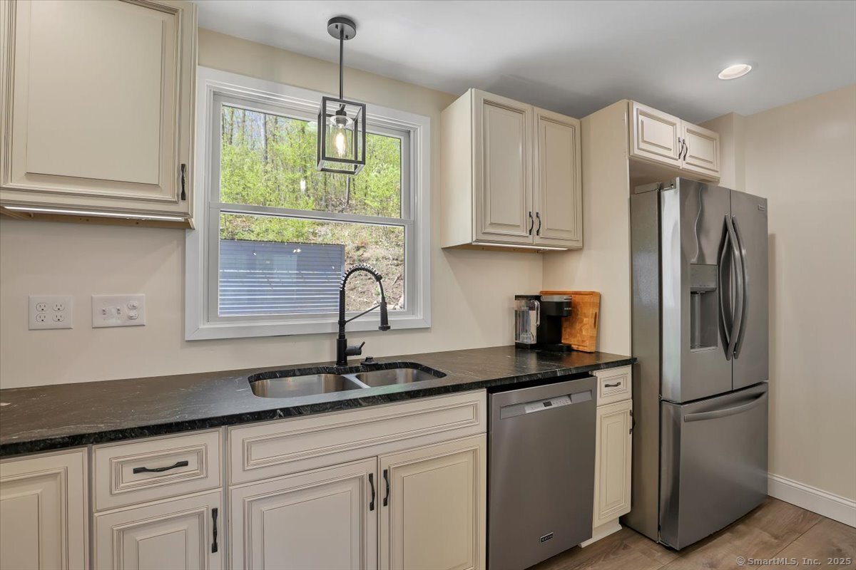 69 Nick Road, Middlebury, Connecticut image 9