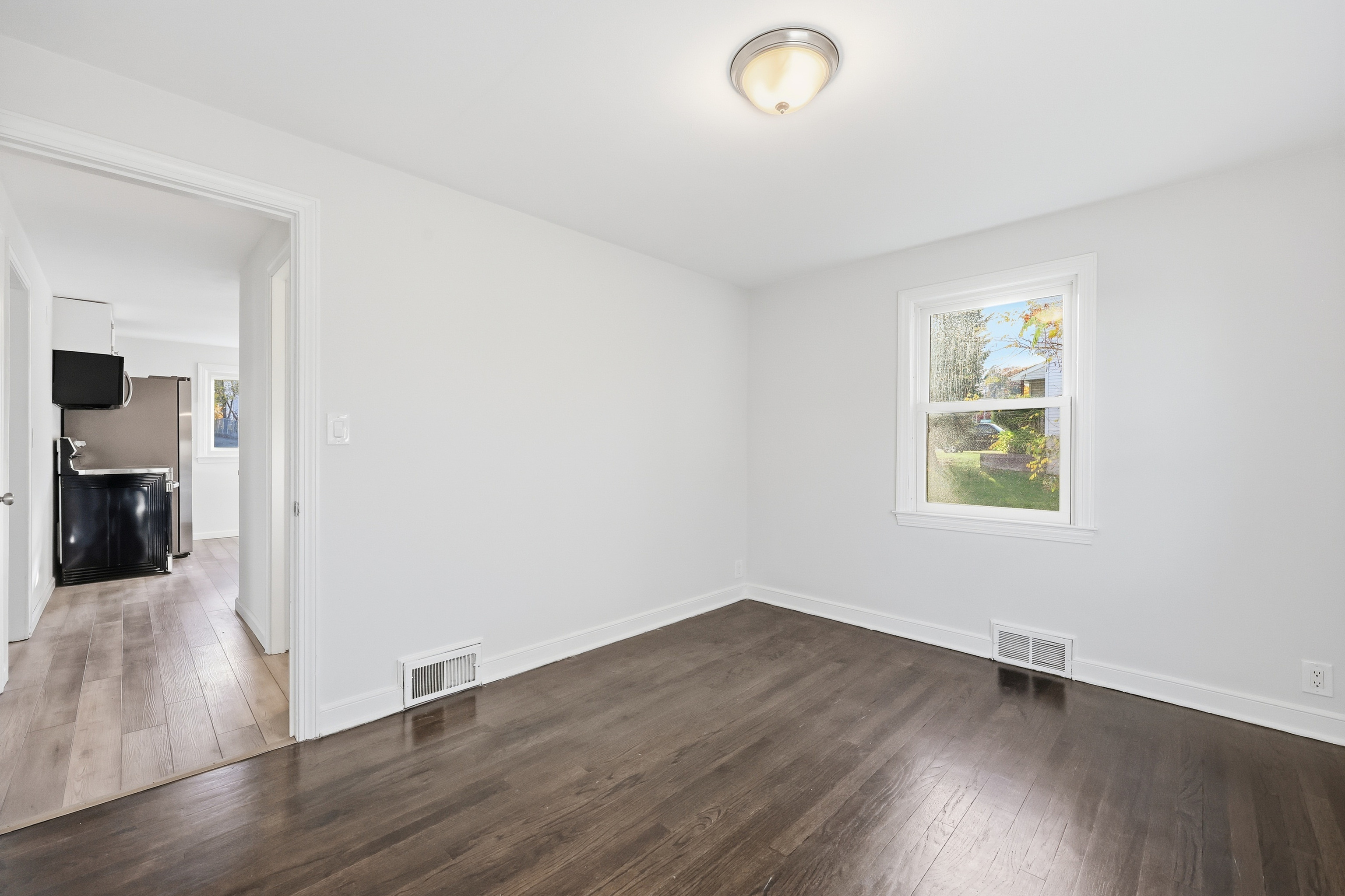 Bristol, Connecticut 06010, United States, 4 Bedrooms Bedrooms, ,2 BathroomsBathrooms,Residential,Active,241669