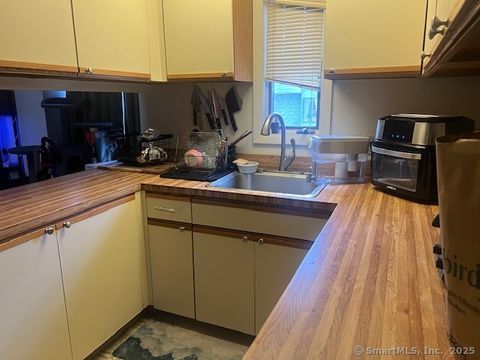 Tiny photo for 170 Trolley Crossing Lane #170, Middletown, CT 06457 (MLS # 24134577)