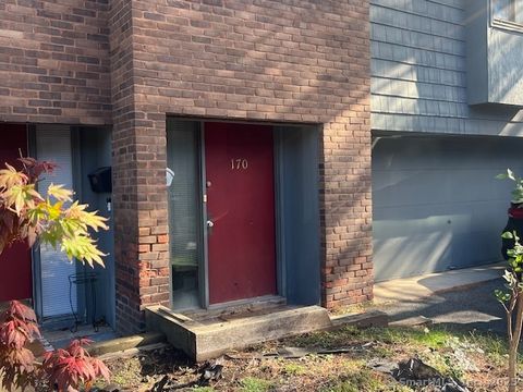 Photo of 170 Trolley Crossing Lane #170, Middletown, CT 06457 (MLS # 24134577)