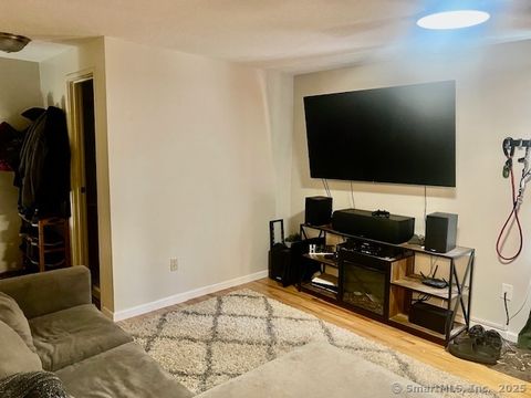 Tiny photo for 170 Trolley Crossing Lane #170, Middletown, CT 06457 (MLS # 24134577)