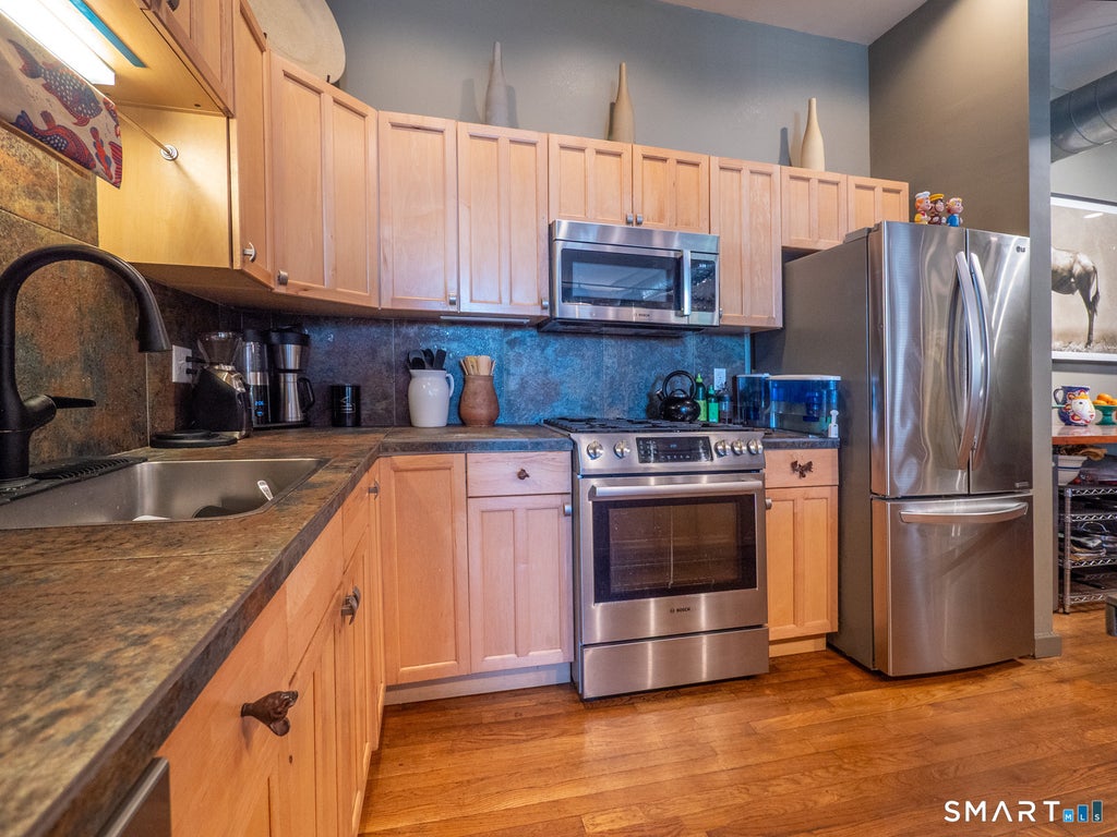 Photo of 325 Lafayette Street #9105, Bridgeport, CT 06604 (MLS # 24203417)