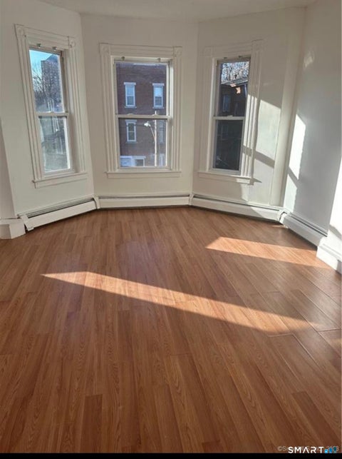 Multifamily For Rent - 144 Putnam Street<br/> Hartford, CT 06106