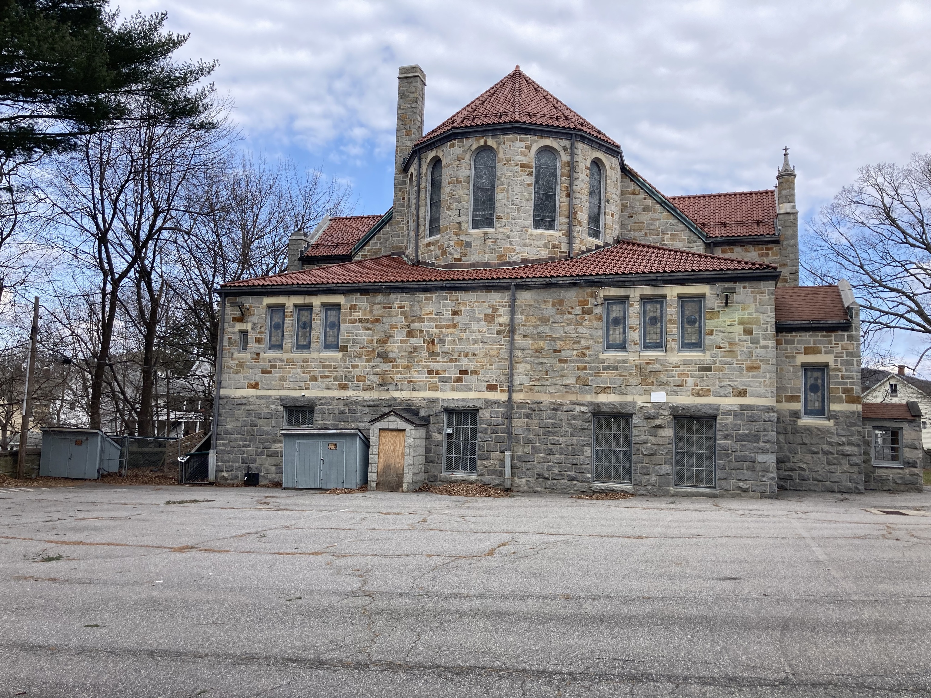 85 Pulaski Street
