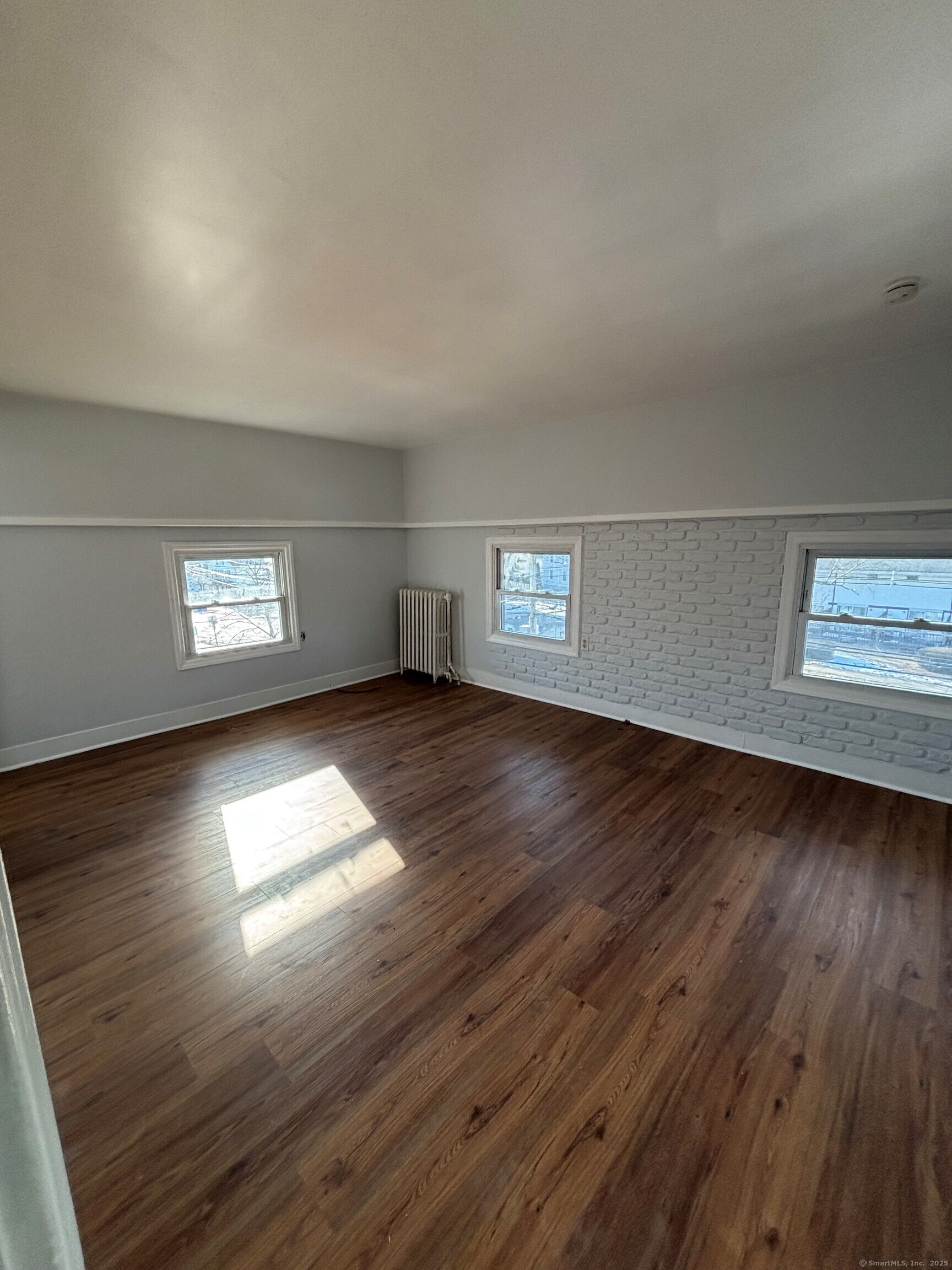 Norwalk, Connecticut 06854, United States, 1 Bedroom Bedrooms, ,1 BathroomBathrooms,Residential,Active,2649