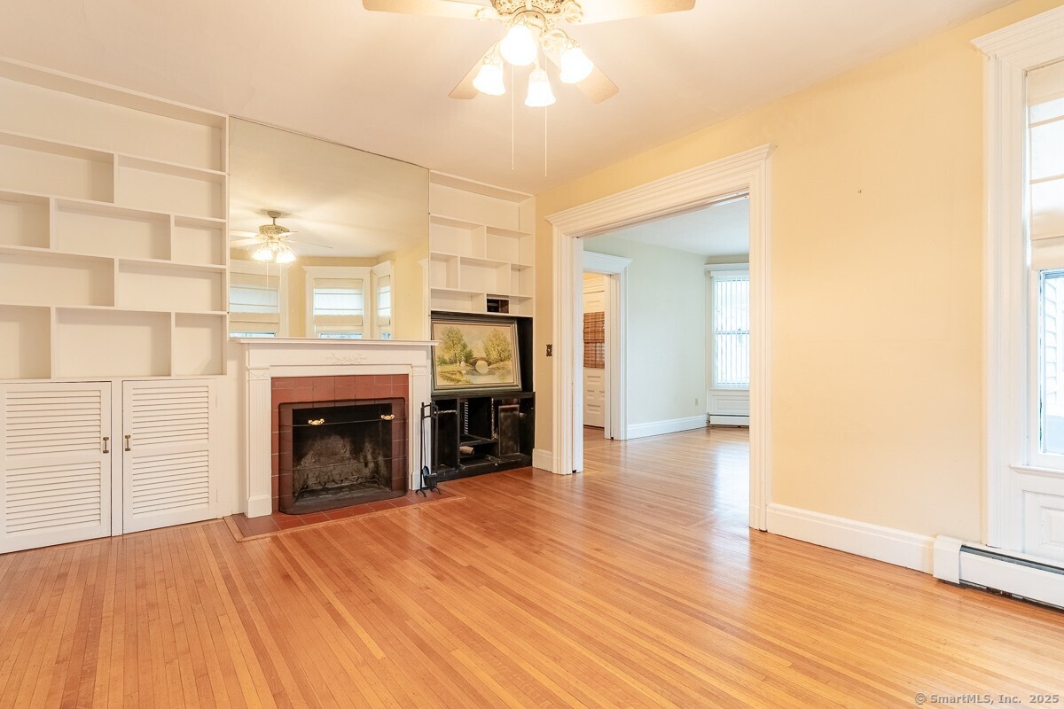 New Haven, Connecticut 06511, United States, 7 Bedrooms Bedrooms, ,4 BathroomsBathrooms,Residential,Active,179199