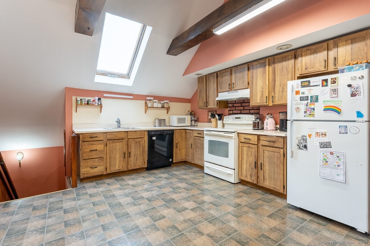 New Haven, Connecticut 06511, United States, 7 Bedrooms Bedrooms, ,4 BathroomsBathrooms,Residential,Active,179199