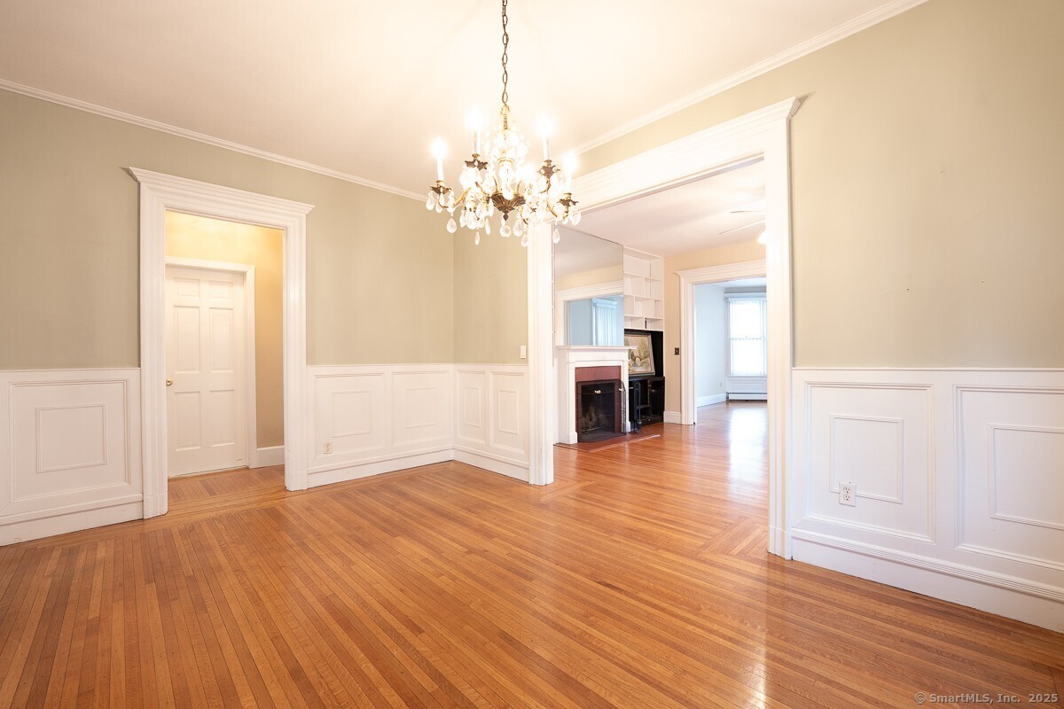 New Haven, Connecticut 06511, United States, 7 Bedrooms Bedrooms, ,4 BathroomsBathrooms,Residential,Active,179199