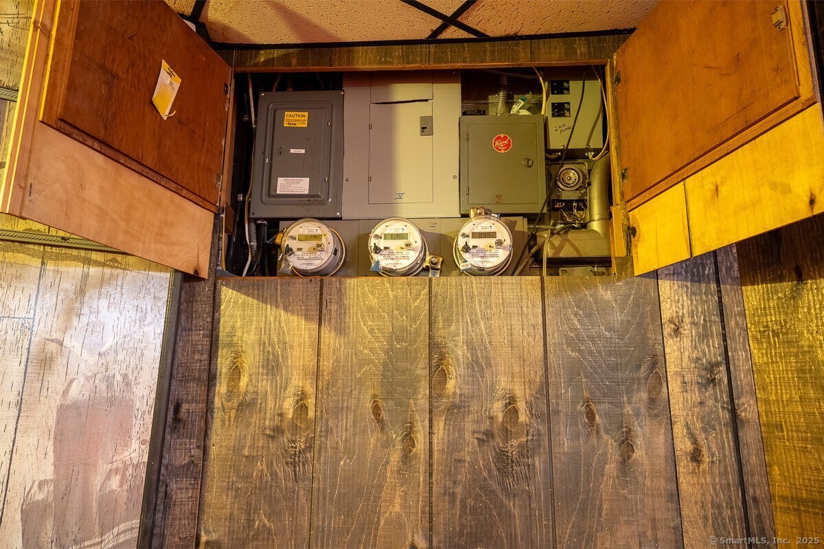 New Haven, Connecticut 06511, United States, 7 Bedrooms Bedrooms, ,4 BathroomsBathrooms,Residential,Active,179199