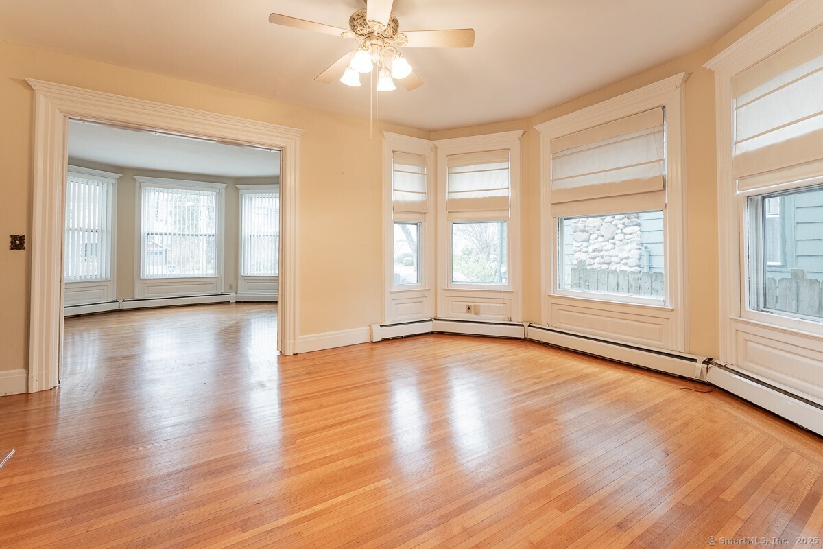 New Haven, Connecticut 06511, United States, 7 Bedrooms Bedrooms, ,4 BathroomsBathrooms,Residential,Active,179199