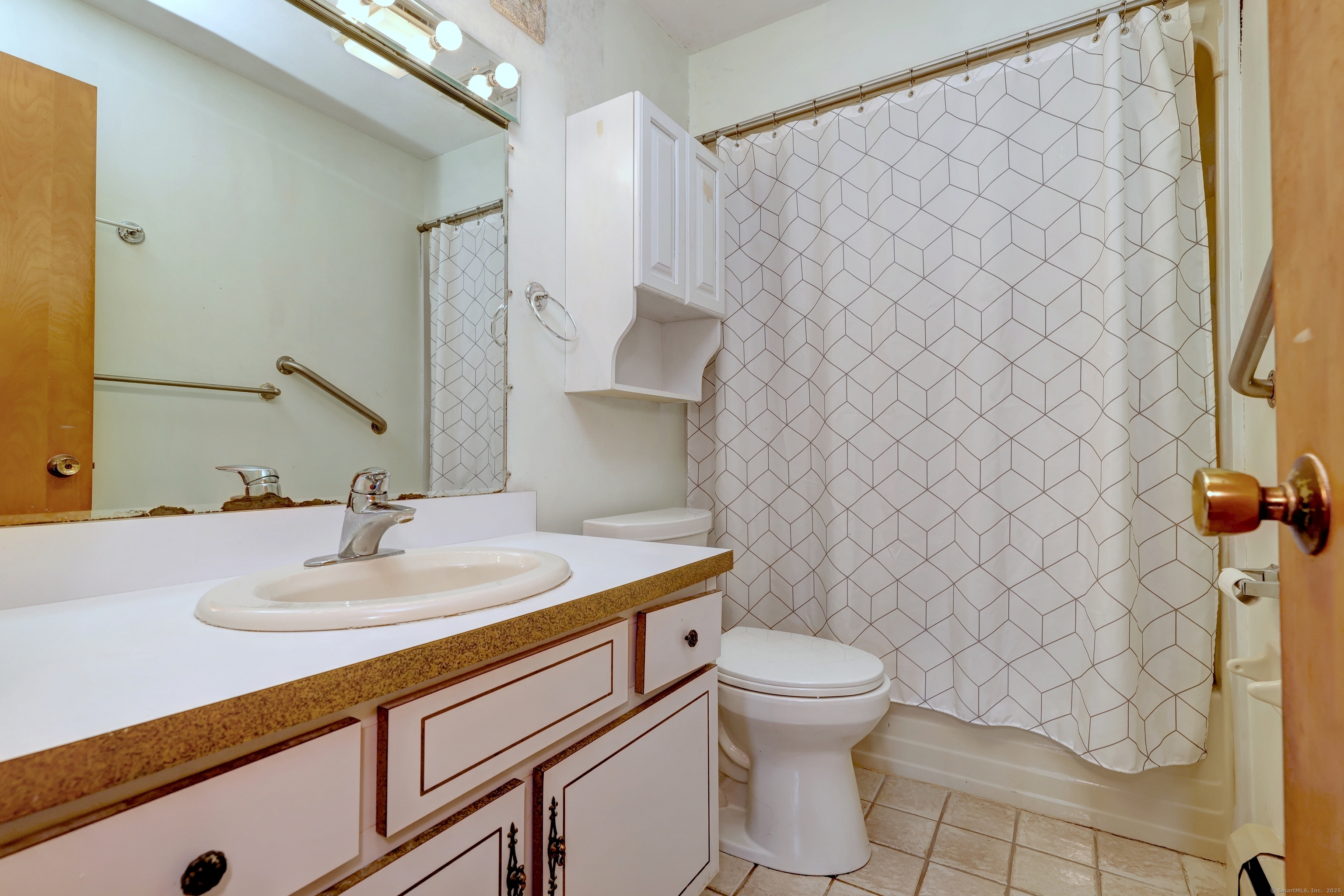 27 Aircraft Road, West Haven, Connecticut image 20