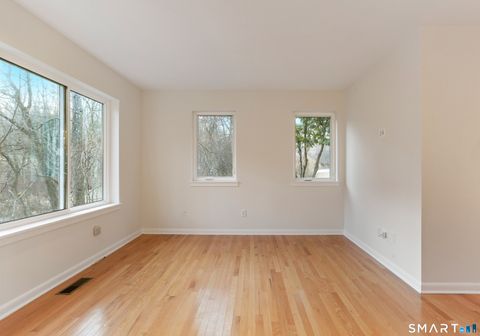 Tiny photo for 85 Glen Side #85, Wilton, CT 06897 (MLS # 24149965)