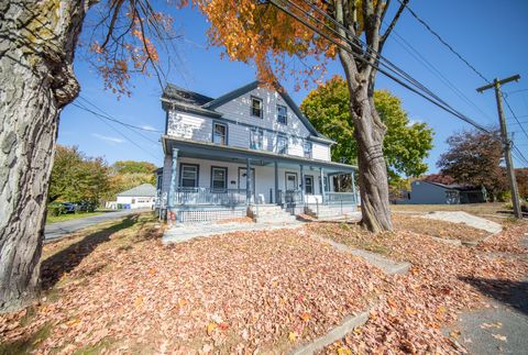 32 Linnell Street 34 Plainfield CT 06354