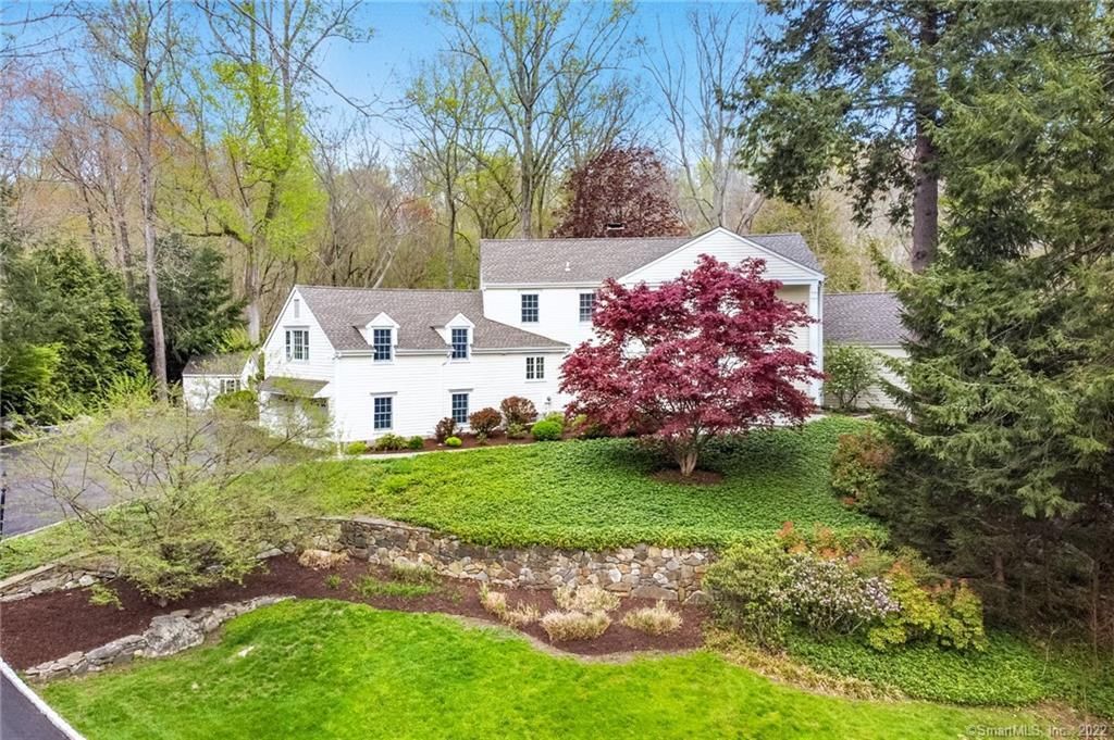 Photo of 266 W Haviland Lane, Stamford, CT 06903 (MLS # 24174252)