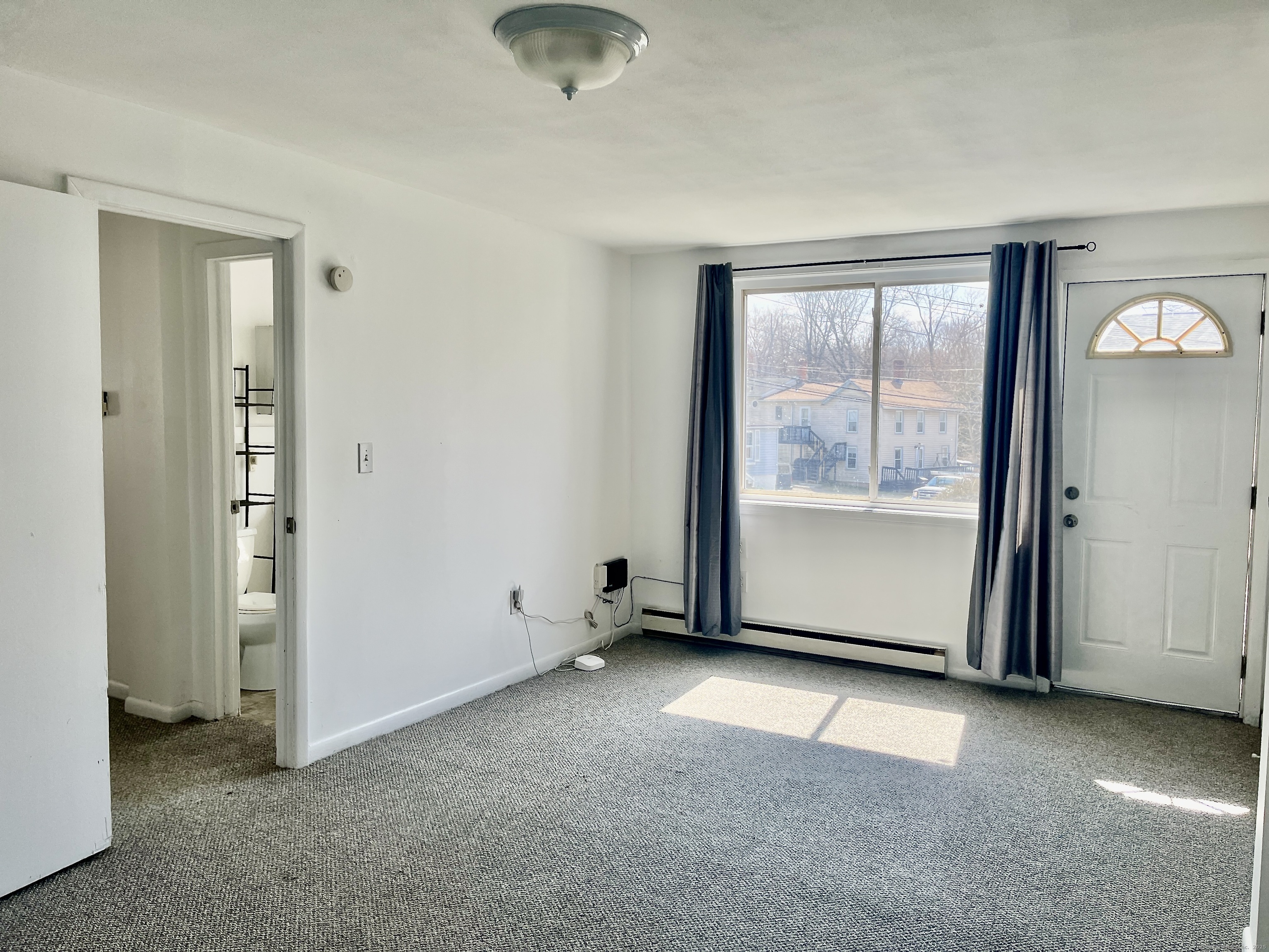 Colchester, Connecticut 06415, United States, 1 Bedroom Bedrooms, ,1 BathroomBathrooms,Residential,Active,89409