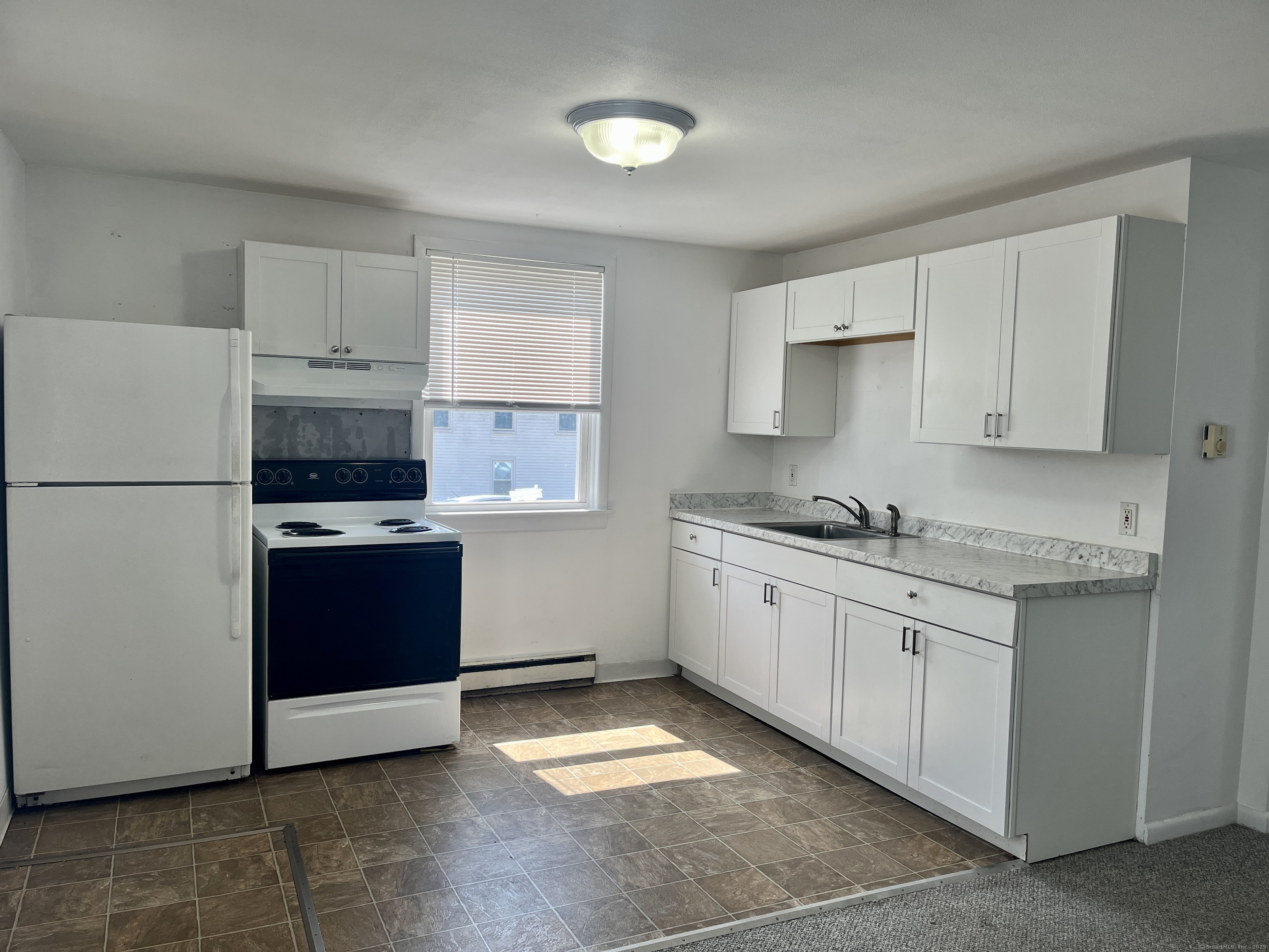 Colchester, Connecticut 06415, United States, 1 Bedroom Bedrooms, ,1 BathroomBathrooms,Residential,Active,89409