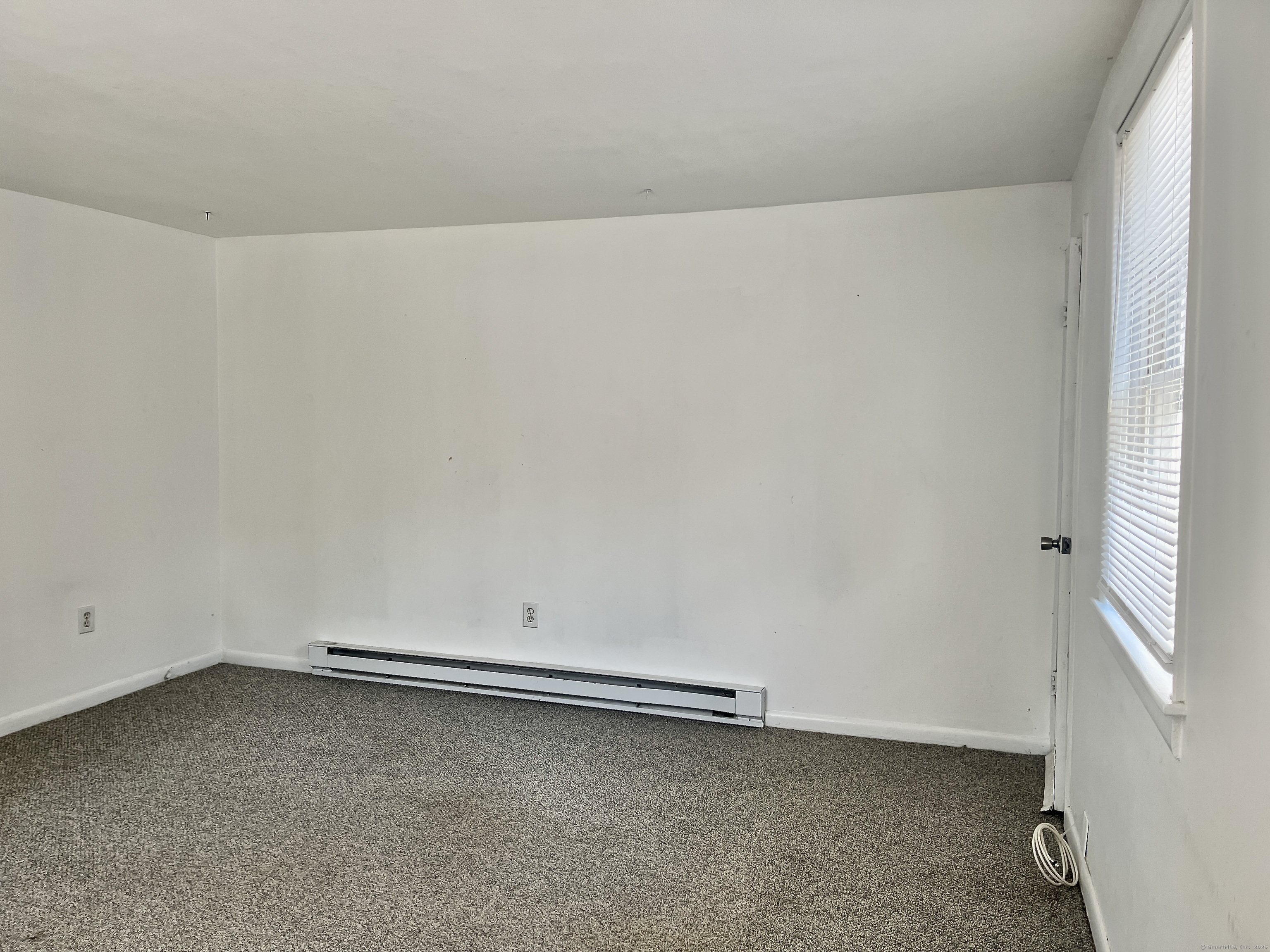 Colchester, Connecticut 06415, United States, 1 Bedroom Bedrooms, ,1 BathroomBathrooms,Residential,Active,89409
