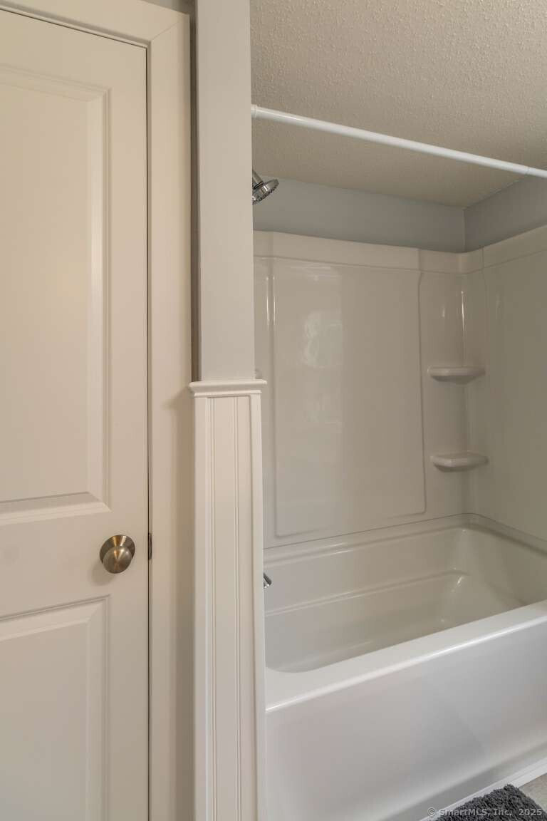 206 Hollister Street, Manchester, Connecticut image 14