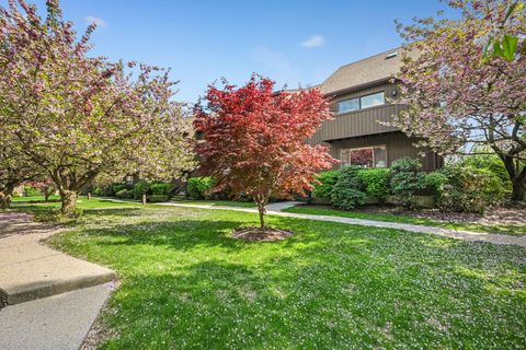 455 Hope Street APT 1B, Stamford, CT 06906 - #: 24085964