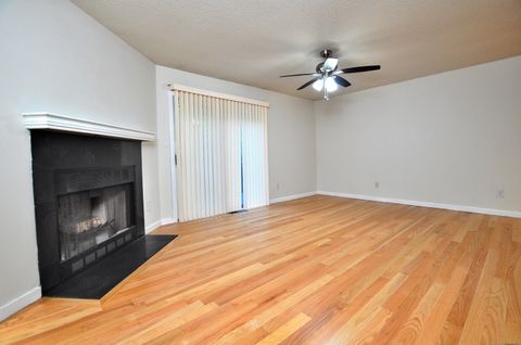 Tiny photo for 10 Florence Way #10, Farmington, CT 06032 (MLS # 24123856)