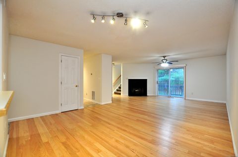 Tiny photo for 10 Florence Way #10, Farmington, CT 06032 (MLS # 24123856)