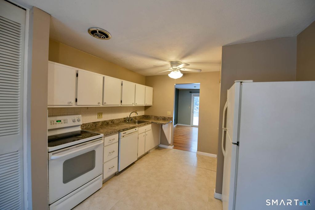 Photo of 7 Westchester Hills #D, Colchester, CT 06415 (MLS # 24149993)