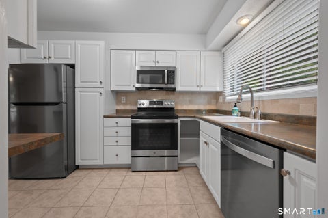 Tiny photo for 3 Shagbark Lane #3, Woodbury, CT 06798 (MLS # 24206920)