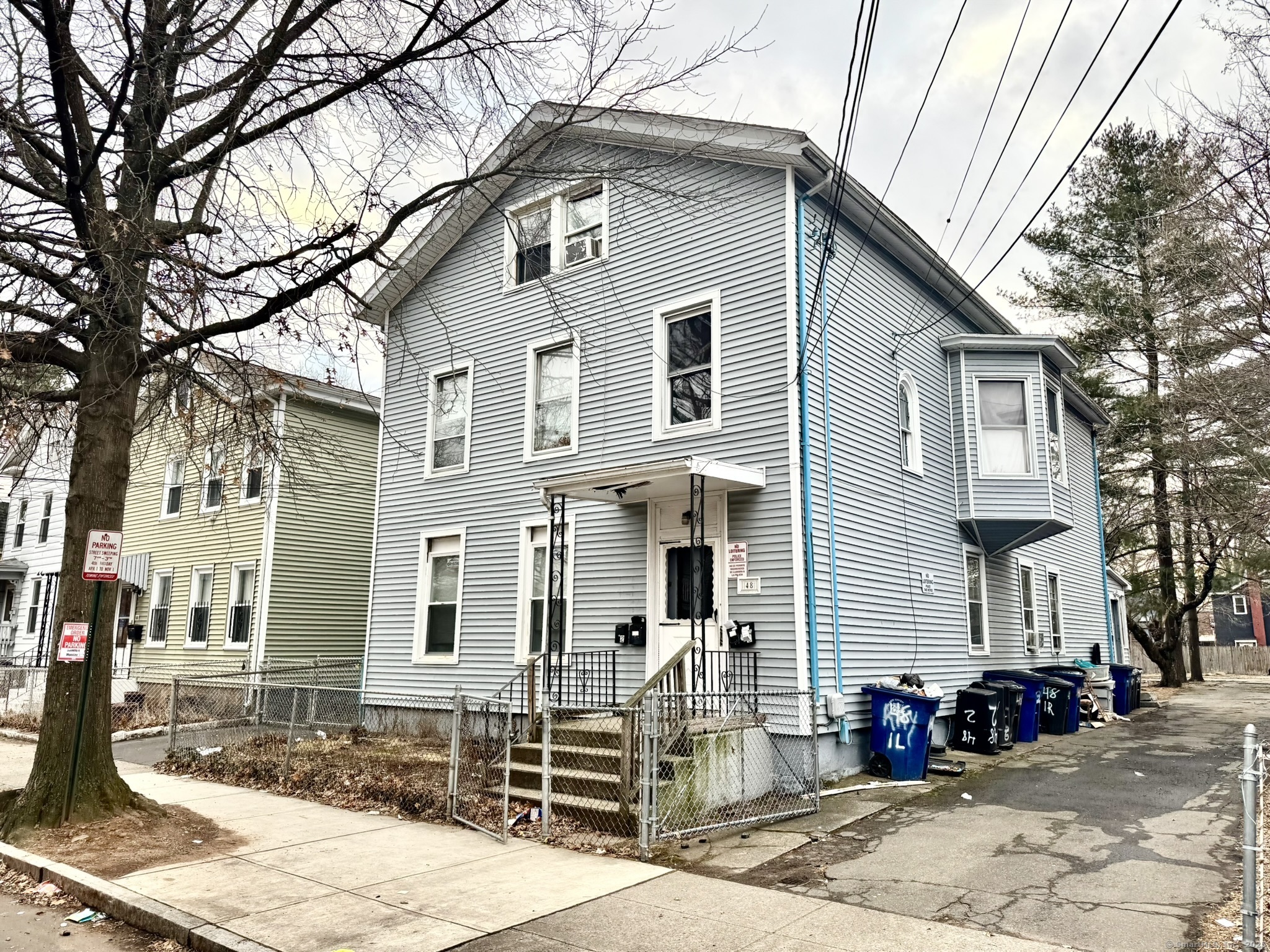 Kensington Street, New Haven, Connecticut - 9 Bedrooms  
5 Bathrooms  
17 Rooms - 